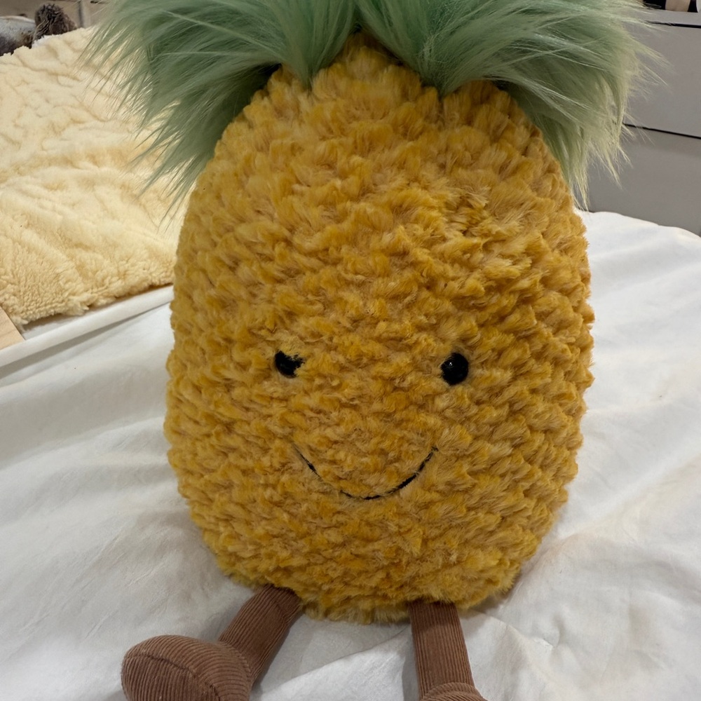 jellycat amuseables pineapple